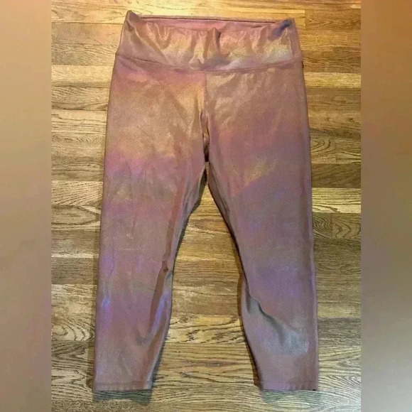 Women’s Mauve Iridescent Crop Leggings, Size XL - Picture 1 of 6